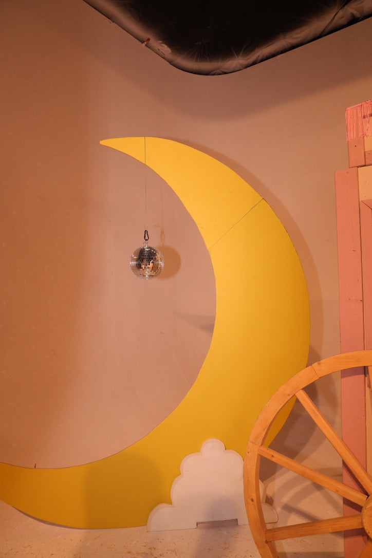 Moon - Event Rental